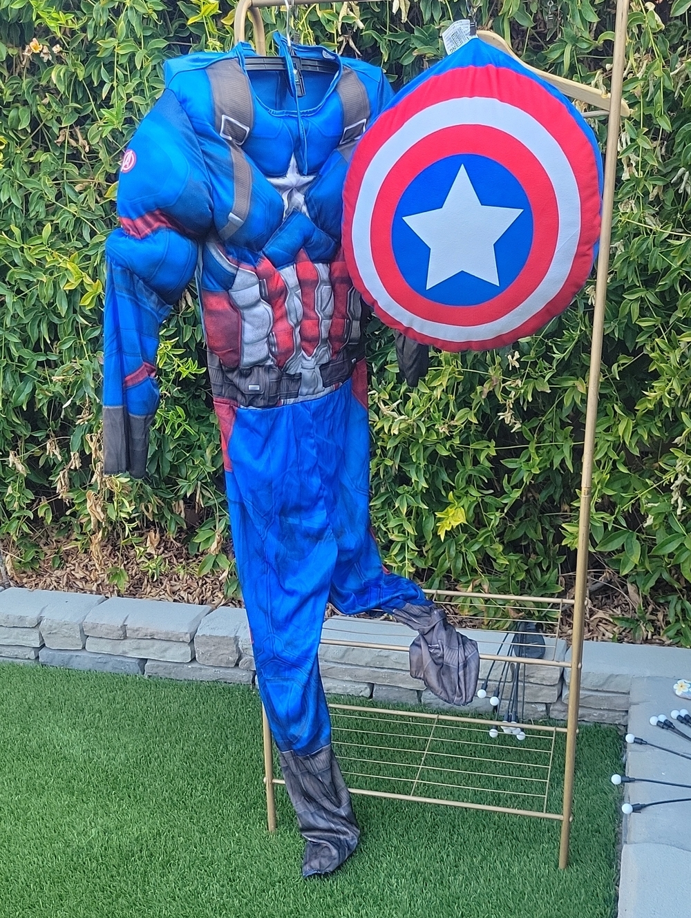 Marvel Captain America Costume in Blue, Red, & White with Pillow Shield Sz L